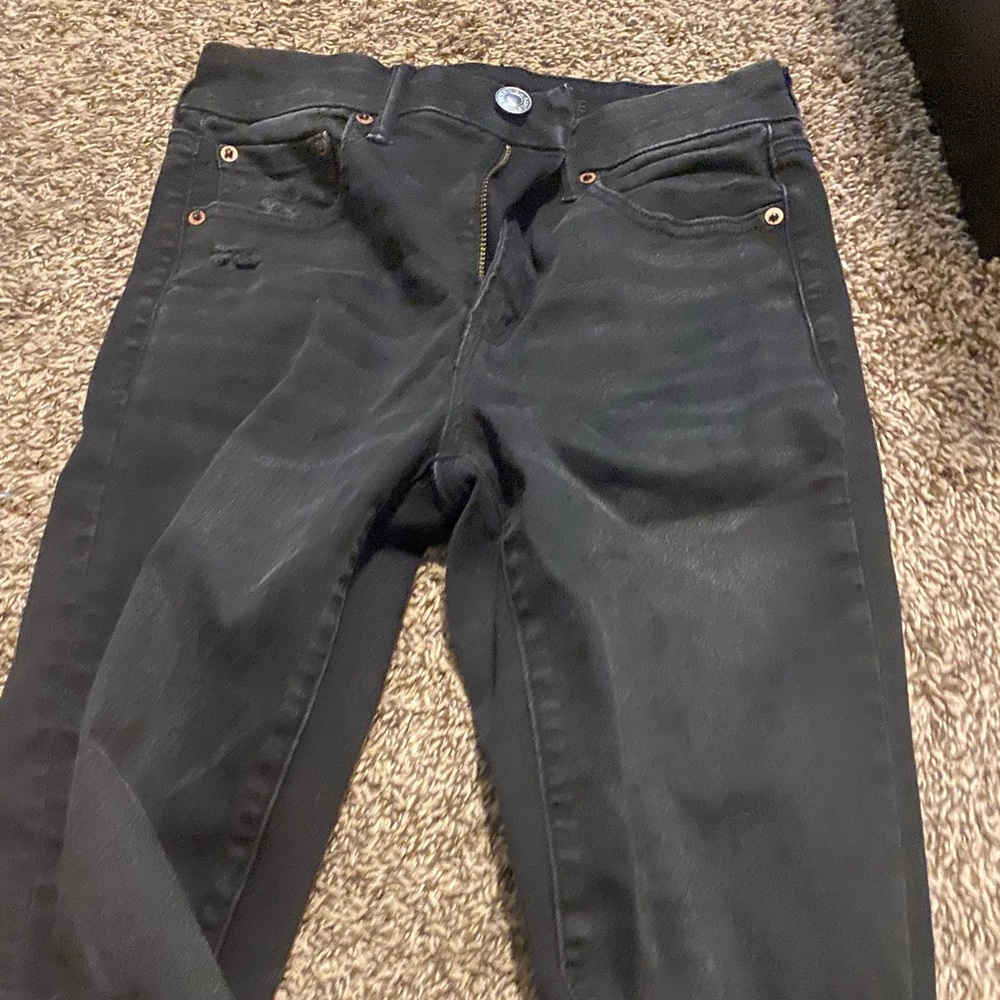 Brand new without tags AE black distressed jean/jegging super skinny